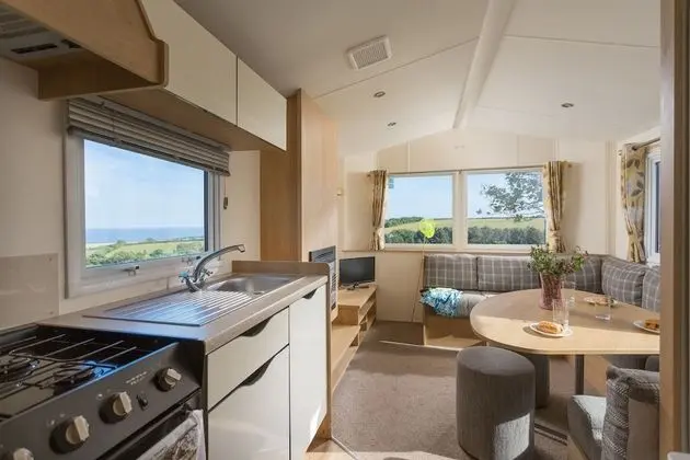Basic Karavan, 2 Yatak Odası (Sunseeker)