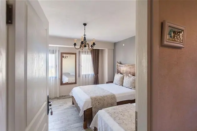 Triple, Şehir Manzaralı