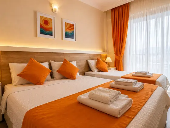 Triple, Deniz veya Kara Manzaralı, Balkonlu