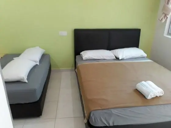 Dört Kişilik Oda, 2 Çift Kişilik Yatak, Ortak Banyo