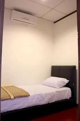 Tek Kişilik Oda, Ortak Banyo