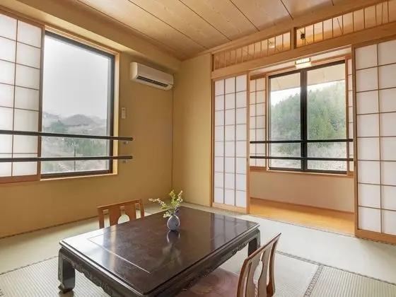 Traditional Dört Kişilik Oda, Sigara İçilmez, Ortak Banyo (Japanese Style)