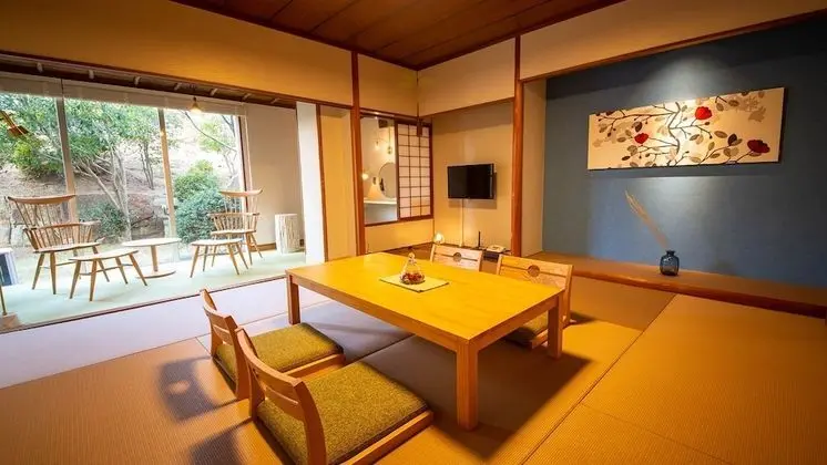 Traditional Oda (Japanese Style, Mountain Side)