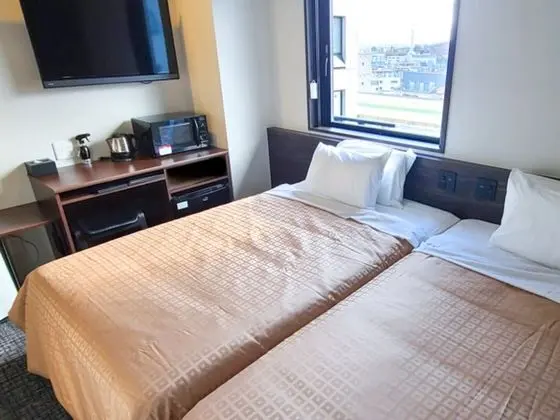 İki Ayrı Yataklı Oda, Sigara İçilmez