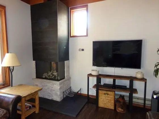 Sıra Ev, 1 Büyük (Queen) Boy Yatak (Tennis Townhome 2 Bd 25 Ba TTMR)