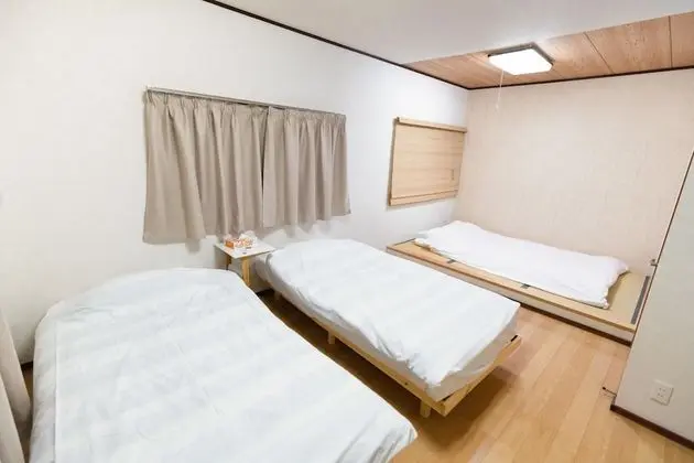 Ev (Private Vacation)