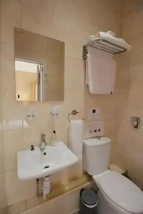 Tek Kişilik Oda, Banyolu/Duşlu