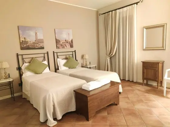 Tek Büyük veya İki Ayrı Yataklı Oda