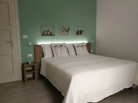 Comfort Tek Büyük veya İki Ayrı Yataklı Oda