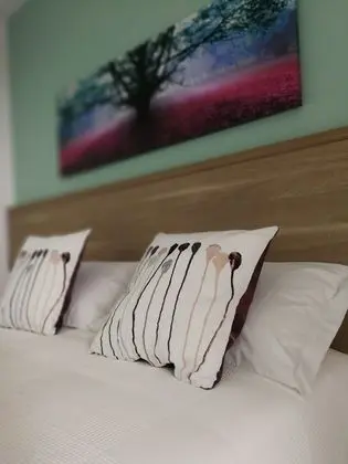 Comfort Tek Büyük veya İki Ayrı Yataklı Oda
