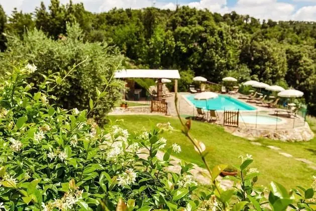 Comfort Tek Büyük veya İki Ayrı Yataklı Oda (01)