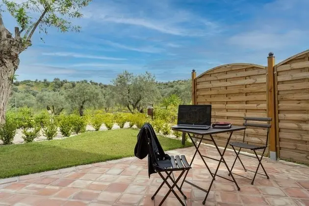 Deluxe Oda, Veranda, Bahçe Manzaralı