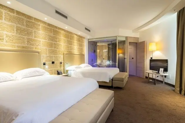 Presidential Süit, Bahçe Manzaralı