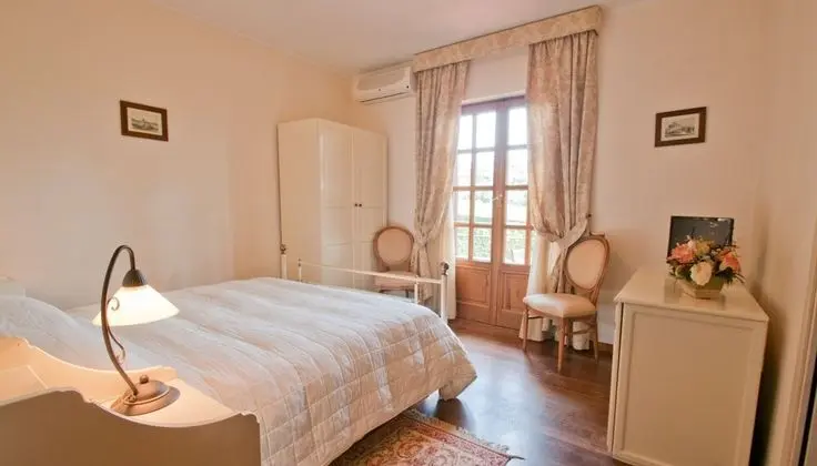 Economy Tek Büyük Yataklı Oda, Bahçe Manzaralı