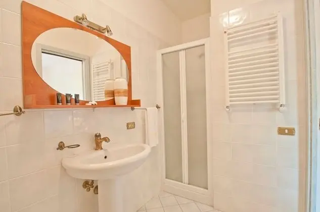 Economy Tek Büyük Yataklı Oda, Bahçe Manzaralı