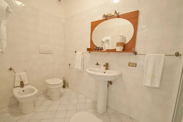 Economy Tek Büyük Yataklı Oda, Bahçe Manzaralı