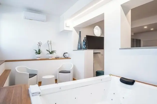 Özel spa küveti