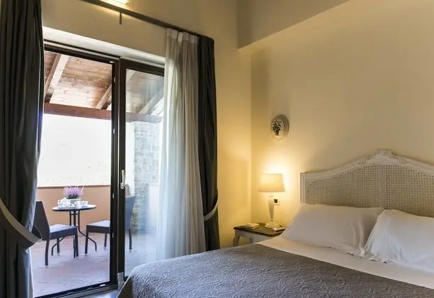 Tek Büyük Yataklı Oda