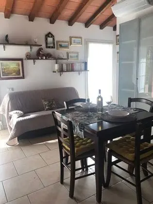 Apart Daire, Havuz Manzaralı