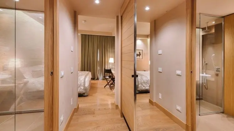 Büyük Yataklı Tek Kişilik Oda