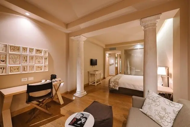 Deluxe Tek Büyük veya İki Ayrı Yataklı Oda