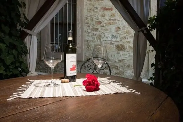 Standard Tek Büyük veya İki Ayrı Yataklı Oda, Özel Banyo, Zemin Kat (Villa Dini 102)