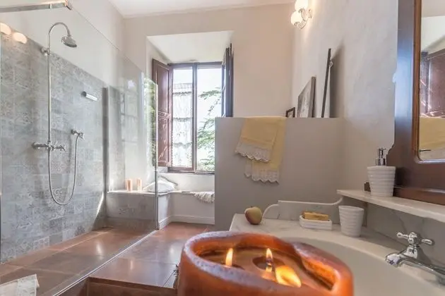 Romantic Tek Büyük Yataklı Oda, 1 Büyük (Queen) Boy Yatak, Havuz Kullanımı, Executive Katı