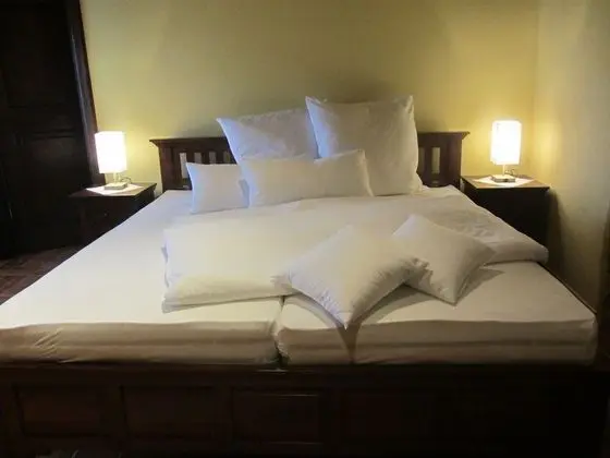 Classic Tek Büyük Yataklı Oda