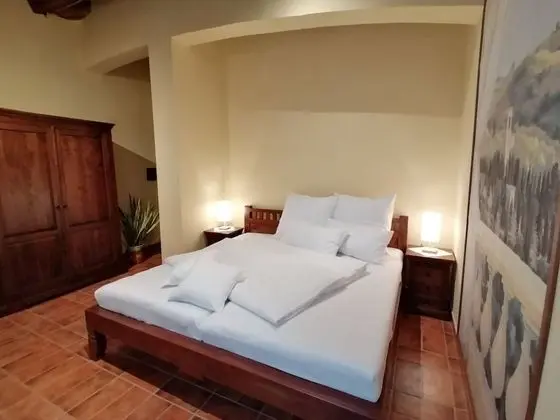 Classic Tek Büyük Yataklı Oda