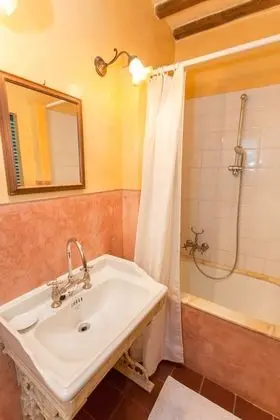 Standard Tek Büyük veya İki Ayrı Yataklı Oda, Özel Banyo (External) (Villa 4)