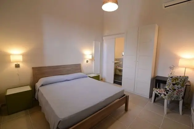 Tek Büyük Yataklı Oda (1)