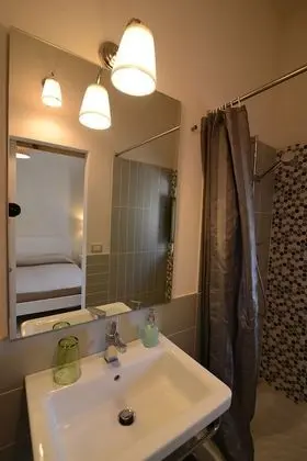 Tek Büyük Yataklı Oda (2)