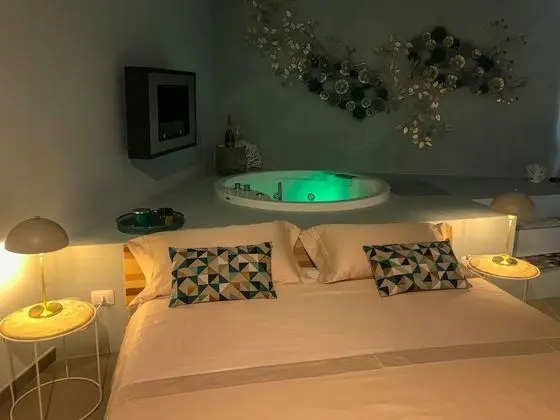 Deluxe Tek Büyük Yataklı Oda