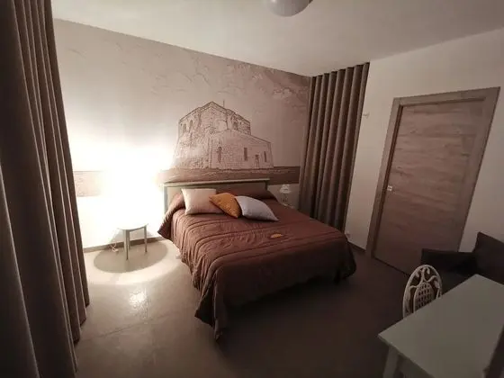 Standard Tek Büyük Yataklı Oda
