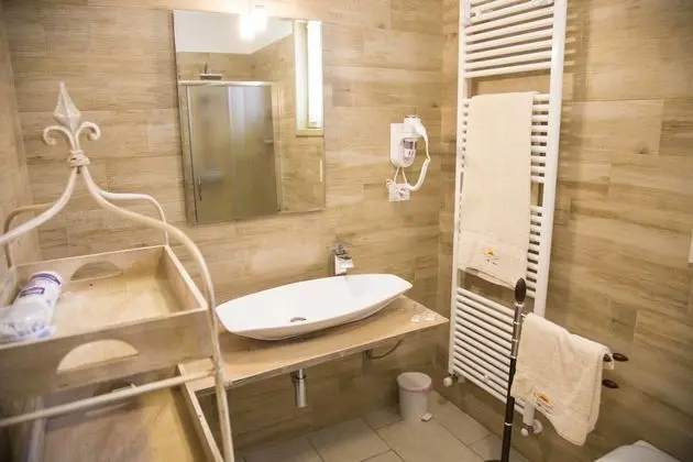 Standard Tek Büyük Yataklı Oda