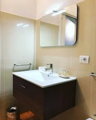 Standard Tek Büyük veya İki Ayrı Yataklı Oda, Bahçe Manzaralı