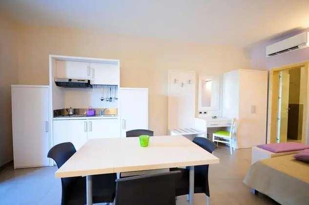 Superior Apart Daire, Bahçe Manzaralı