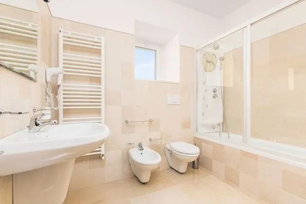 Superior Apart Daire, 2 Yatak Odası, Bahçe Manzaralı