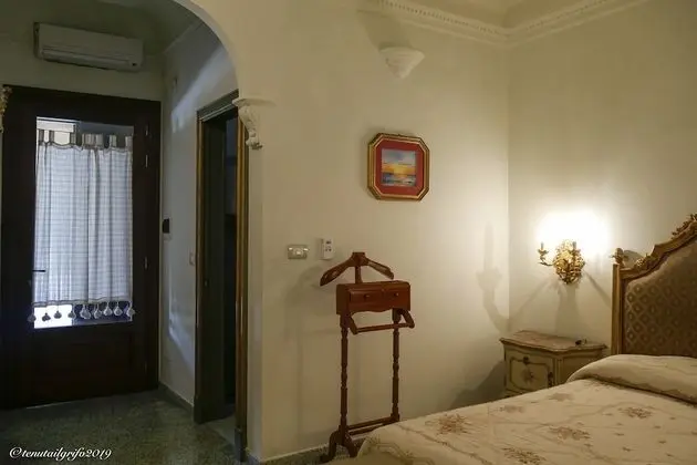 Classic Tek Büyük veya İki Ayrı Yataklı Oda, Bahçe Manzaralı