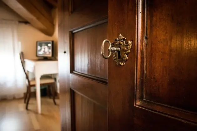 Standard Tek Büyük Yataklı Oda