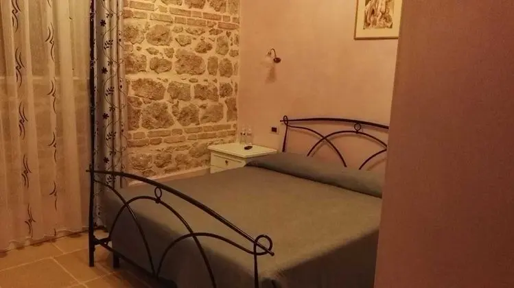 Classic Üç Kişilik Oda