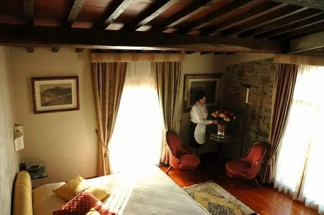 Deluxe Tek Büyük Yataklı Oda, Küvet, Havuz Manzaralı