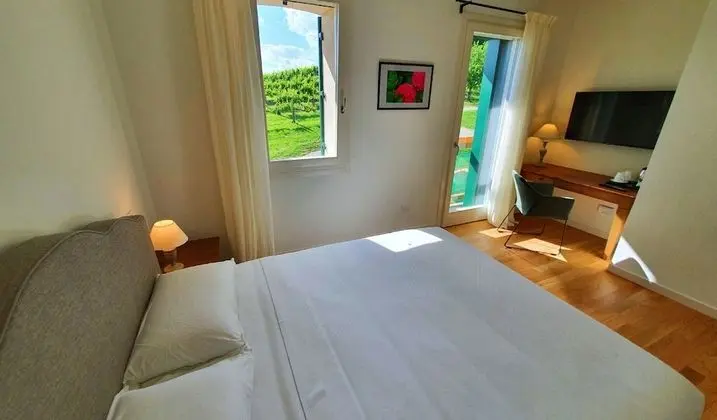 Deluxe Tek Büyük Yataklı Oda