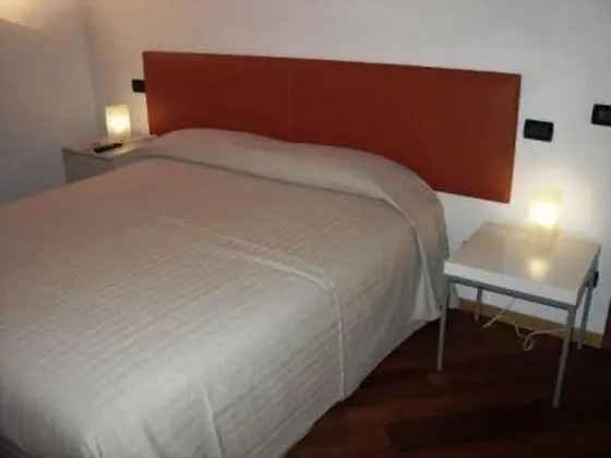 Büyük Yataklı Tek Kişilik Oda, Bahçe Manzaralı