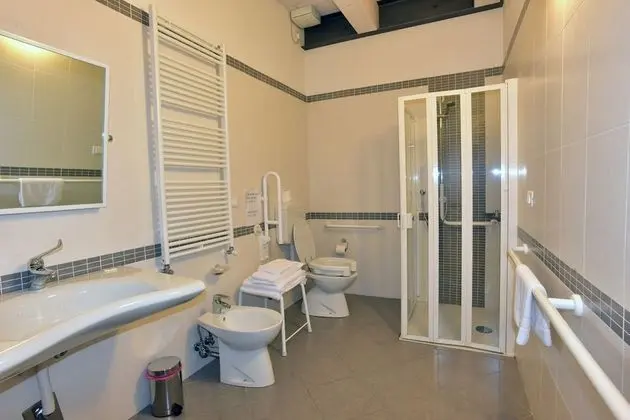 Tek Büyük veya İki Ayrı Yataklı Oda, Engellilere Uygun