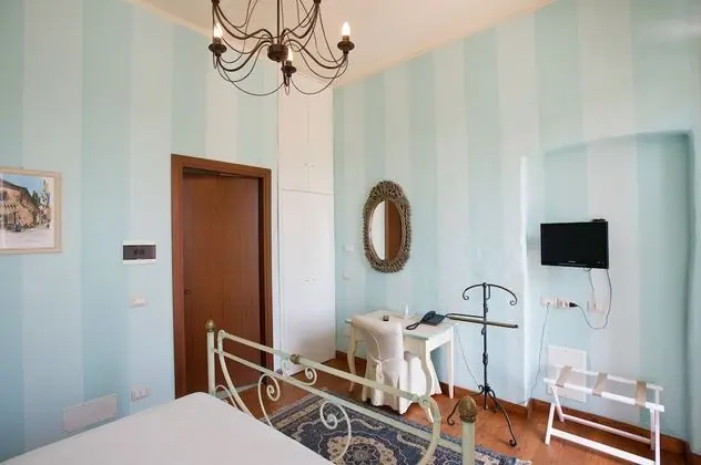 Comfort Tek Büyük Yataklı Oda, 1 Çift Kişilik Yatak, Bahçe Manzaralı, Kule