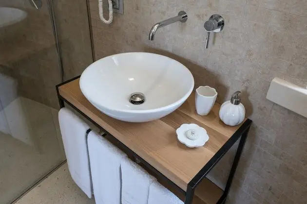 Tek Büyük Yataklı Oda, Bahçe Manzaralı
