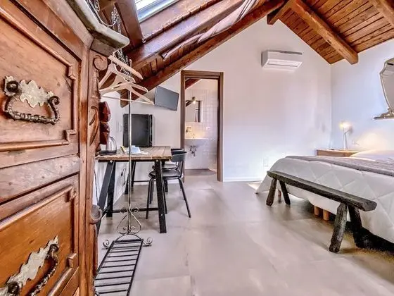 Design Tek Büyük veya İki Ayrı Yataklı Oda