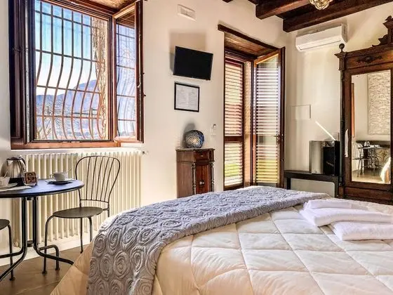Design Tek Büyük veya İki Ayrı Yataklı Oda