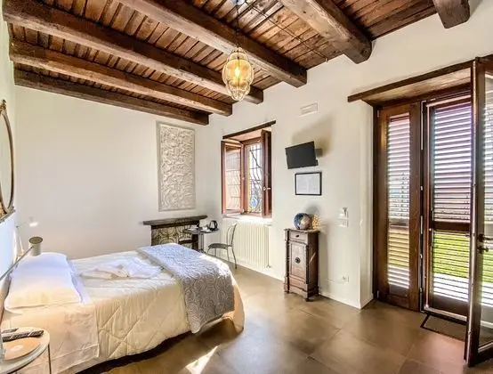 Design Tek Büyük veya İki Ayrı Yataklı Oda
